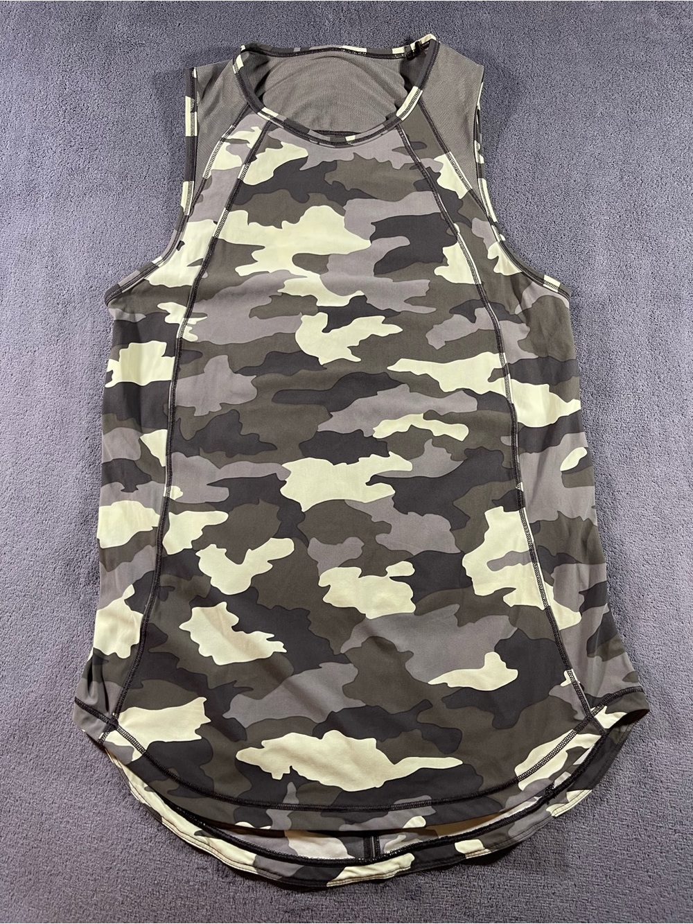Lululemon Camo Tank Top - Olive. Size 2